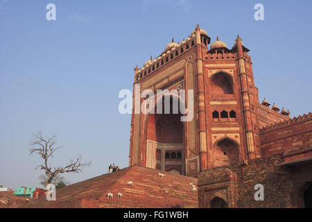 Buland Darwaza in Fatehpur Sikri gebaut während der zweiten Hälfte des 16. Jahrhunderts, Agra, Uttar Pradesh, Indien Stockfoto