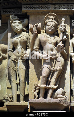 Khajuraho Kamdev an Wand von Lakshmana Tempel Madhya Pradesh, Indien Stockfoto