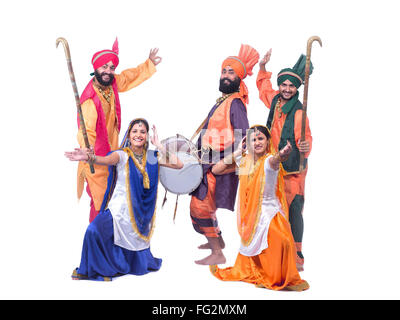 Indische Tänzer tanzen Volkstanz Bhangra, Indien, Asien, MR#779B;779C;779D;779E;779F Stockfoto
