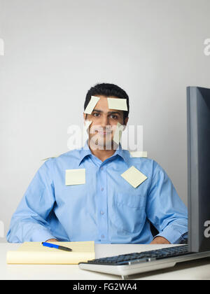 Exekutive bedeckt mit Haftnotizen Herr #779 K Stockfoto