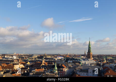 Kopenhagen, Dänemark - 3. Februar 2016: Blick auf die Skyline von der Runde Turm. Stockfoto