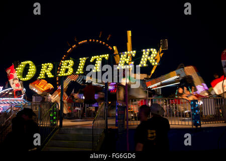 Hutchinson, Kansas, USA, 12. Juli 2015 Karneval Fahrten auf der Midway an der Kansas State Fair.  Bildnachweis: Mark Reinstein Stockfoto