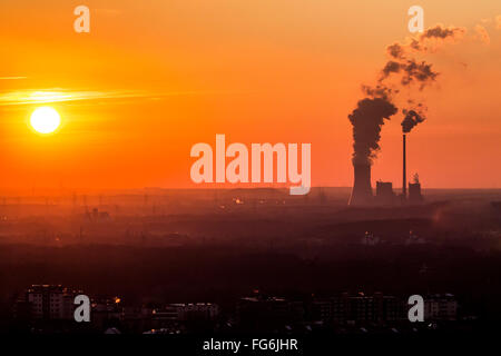 Walsum Kohlekraftwerk, betrieben von STEAG, Block 9 und 10, in Duisburg, Deutschland, Sonnenuntergang, Stockfoto