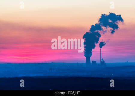 Walsum Kohlekraftwerk, betrieben von STEAG, Block 9 und 10, in Duisburg, Deutschland, Sonnenuntergang, Stockfoto