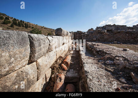 Gebackene Tonpfeifen; Ephesus, Izmir-Türkei Stockfoto