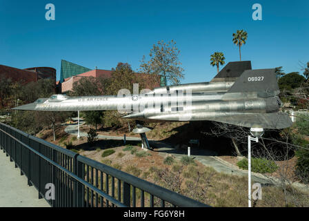 Die SR-71 Blackbird-Flugzeuge auf dem Display außerhalb der California Science Center in Downtown LA. Stockfoto