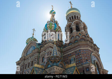 Die Kirche des Retters auf Blut vom Gribojedow-Kanal Embankment, Sankt Petersburg, nordwestliche Region, Russland Stockfoto
