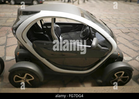 Elektroauto Renault Twizy Stadt geparkt in Rom, Italien. Stockfoto