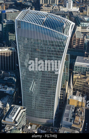 Eine Luftaufnahme von 20 Fenchurch Street, allgemein bekannt als das Walkie Talkie-Gebäude Stockfoto