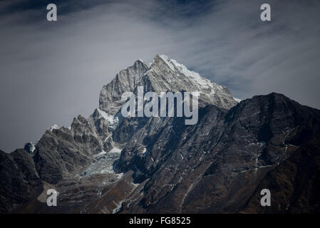 Namche Bazar, Nepal. 18. Februar 2016. Die Everest und Khumbu-Region ist mit Fug und Recht das berühmteste aller Trekking- und Mountainbike-Regionen. Befindet sich in Ost-Nepal, bietet die Everest-Region ein breites Spektrum für viele Touristen erlebt. Tourismus ist von großer Bedeutung für das Wohlbefinden der Menschen in der Region zu sein, wie es Arbeitsplätze bringt und Menschen können Löhne verdienen anerkannt. Bildnachweis: Velar Grant/ZUMA Draht/Alamy Live-Nachrichten Stockfoto