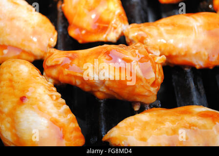 Hot and Spicy Chicken Wing Stücke Grillen Stockfoto