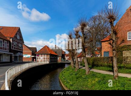 Geographie/Reisen, Deutschland, Niedersachsen, Jork, am Kirchhof, Additional-Rights - Clearance-Info - Not-Available Stockfoto