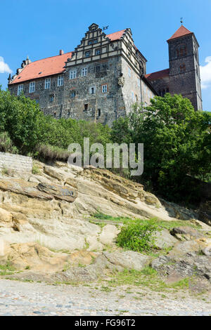 Schloss und Kirche St. Servatius auf dem Schlossberg Hill, Quedlinburg, Harz, Sachsen-Anhalt, Deutschland, UNESCO-Weltkulturerbe Stockfoto