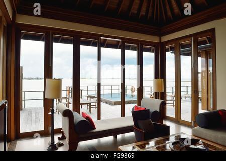 tropischen Heimat Wasservillen Stockfoto