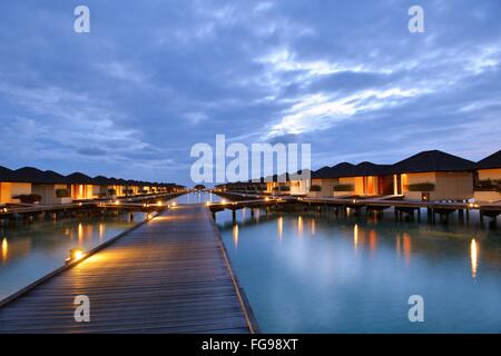 tropischen Heimat Wasservillen Stockfoto