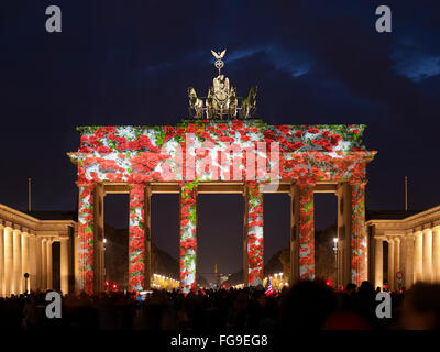 Berlin Brandenburger Tor Rosen Stockfoto