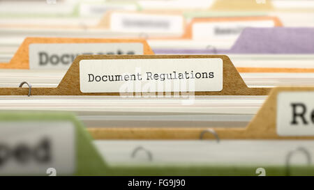 Dateiordner mit der Bezeichnung als Dokument Vorschriften. Stockfoto