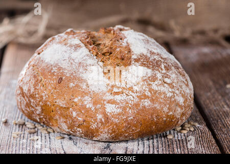 Frisch gebackenen Laib des Brotes (als detaillierte Nahaufnahme) Stockfoto