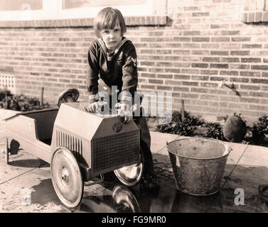 Oldtimer Tretauto im frühen Jahrhundert XX Stockfoto