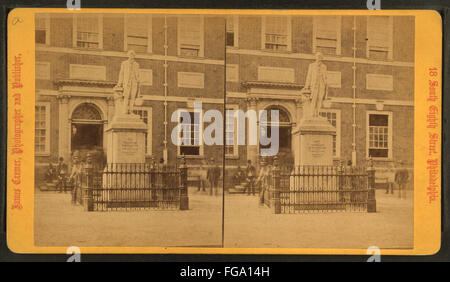 Eine historische Fotografie der Washington-Statue von James Cremer (1821–1893), die das monumentale Werk zum Gedenken an George Washington einfängt. Die Statue spiegelt amerikanische Kunst und historische Gedenkstätten des 19. Jahrhunderts wider. Stockfoto