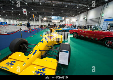 ExCel, London, UK. 18. Februar 2016. Eröffnungstag der zweiten London Classic Car Show. Bildnachweis: Malcolm Park Leitartikel/Alamy Live-Nachrichten Stockfoto