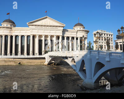 Ansicht des mazedonischen archäologischen Museums in Skopje, Mazedonien Stockfoto