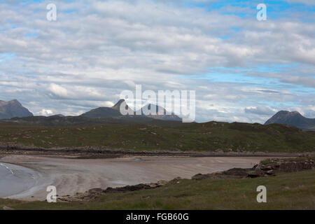 Stac Pollaidh Cul Mor Ben Mor Coigach Cul Beag aus Achnahaird Bay Coigach Assynt Ullapool Wester Ross und Sutherland Schottland Stockfoto