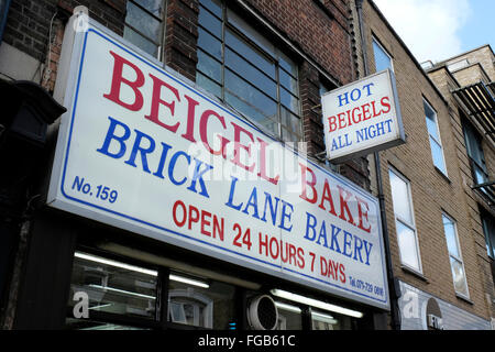 Ein Zeichen von Beigel Bake, eine Bäckerei in der Brick Lane, East London Stockfoto