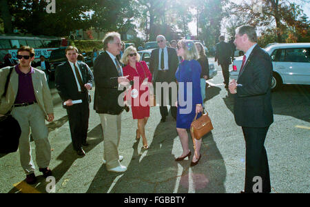 Durham, North Carolina, USA, 26. Oktober 1992 Tipper Gore und Hillary Clintons an ihrem Geburtstag Credit: Mark Reinstein Stockfoto