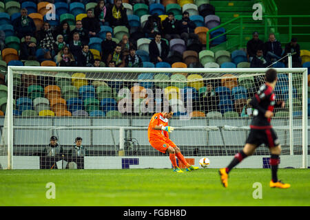 Lissabon, Portugal. 18. Februar 2016. Sporting verlor mit 1-0 zu Hause, Bayer Leverkusen, links Bayer Lissabon mit einem Tor Vorsprung für die zweite Runde. Lissabon, Portugal, am 18. Februar 2016. Bildnachweis: Gonçalo Silva/Alamy Live-Nachrichten Stockfoto