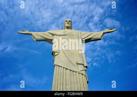 Christus der Erlöser-Statue auf dem Corcovado-Berg, Rio De Janeiro, Brasilien. Stockfoto