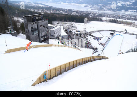 Lillehammer, Norwegen. 18. Februar 2016. Allgemeine Ansicht Skispringen: Mixed-Team beim Lysgardsbakkene Ski springen Arena während der Lillehammer 2016 Olympischen Jugend-Winterspiele in Lillehammer, Norwegen. © Shingo Ito/AFLO SPORT/Alamy Live-Nachrichten Stockfoto