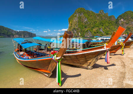 Hölzerne Bots in James Bond Island Stockfoto