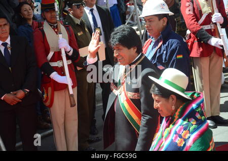 La Paz, Bolivien. 22. Januar 2016. Boliviens Präsident Evo Morales während der Feierlichkeiten zum 10. Jahrestag seiner Präsidentschaft in La Paz, Bolivien, 22. Januar 2016. Am 21. Februar stimmt Bolivien über eine Änderung der Verfassung, die Morales weiterhin seiner Präsidentschaft bis zum Jahr 2025 ermöglicht. Foto: Georg Ismar, Dpa/Alamy Live News Stockfoto