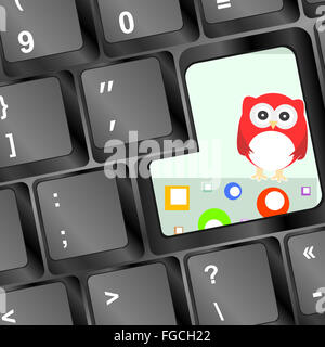 Eule auf Computer-Tastatur mit abstrakten Kreisen Stockfoto