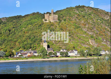 Maus-Burg über dem Dorf Wellmich, nahe der Stadt Sankt Goarshausen, Oberes Mittelrheintal, Deutschland Stockfoto