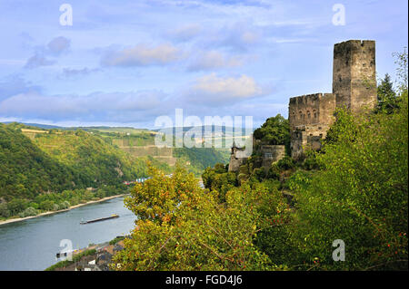 Die Burg Gutenfels, auch Caub Burg, über den Rhein und die Stadt Kaub, Oberes Mittelrheintal, Deutschland Stockfoto