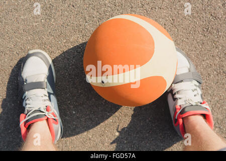 Basketball-Spieler zu schießen Stockfoto