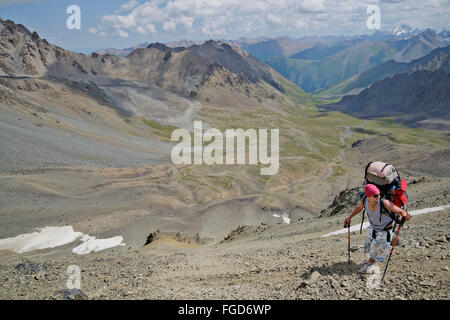 Wanderführer auf Telety Pass, Kirgisistan. Stockfoto