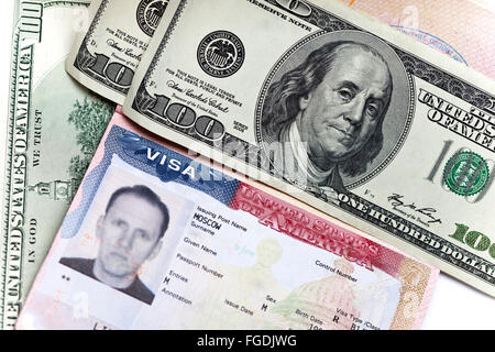 Amerikanisches Visum auf Seite der russischen internationalen Reisepass und US-Dollar Stockfoto