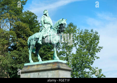 Reiterstandbild Kaiser Friedrich Barbarossa Kaiserpalast (Kaiserpfalz) Goslar Harz niedriger Sachsen Deutschland Unesco Welt Stockfoto