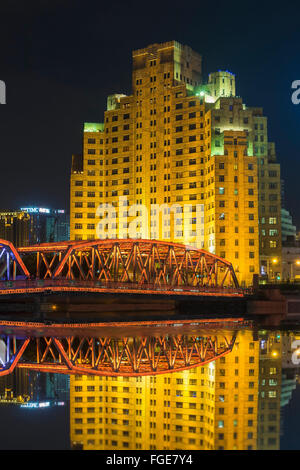 Bund in der Nacht, Shanghai, China Stockfoto