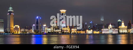 Bund in der Nacht, Shanghai, China Stockfoto