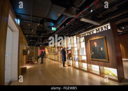 Die Medizinmann-Ausstellung im Wellcome Collection, London England UK Stockfoto