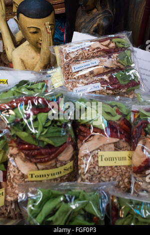Tomyum thai Kräuter im Chatuchak Weekend Market oder Jatujak Market Umsatz; ist eines der weltweit größten Wochenende, die Märkte sind