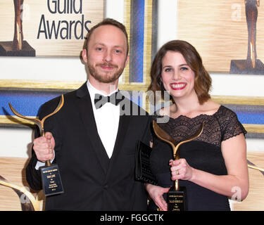 Los Angeles, Kalifornien, USA. 13. Februar 2016. Sean Liebe und Callie Hersheway bei den 2016 Writers Guild Awards. Stockfoto