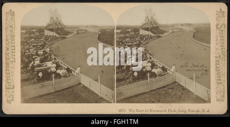Ein stereoskopisches Foto aus der Robert N. Dennis Kollektion, das ein Pferderennen im Mammoth Park in Long Branch, New Jersey zeigt und die Spannung der Veranstaltung festlegt. Stockfoto