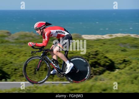 Sagres, Portual. 19. Februar 2016. Jurgen ROELANDTS (BEL) Fahrer von LOTTO SOUDAL in Aktion während der 3. Etappe des 42. der Algarve-Rundfahrt Radrennen, einem Einzelzeitfahren von 18km mit start und Ziel in Sagres am 19. Februar 2016 in Sagres, Portugal. Bildnachweis: Aktion Plus Sport/Alamy Live-Nachrichten Stockfoto