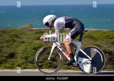 Sagres, Portual. 19. Februar 2016. Fabian CANCELLARA (SUI) Fahrer von TREK - SEGAFREDO in Aktion während der 3. Etappe des 42. der Algarve-Rundfahrt Radrennen, einem Einzelzeitfahren von 18km mit start und Ziel in Sagres am 19. Februar 2016 in Sagres, Portugal. Bildnachweis: Aktion Plus Sport/Alamy Live-Nachrichten Stockfoto