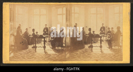 Ein Familiengebetstreffen, aufgenommen in einem stereoskopischen Foto aus der Robert N. Dennis Sammlung. Das Bild zeigt eine im Gebet versammelte Familie, die die Rolle von Religion und Familie im täglichen Leben im 19. Jahrhundert widerspiegelt. Stockfoto